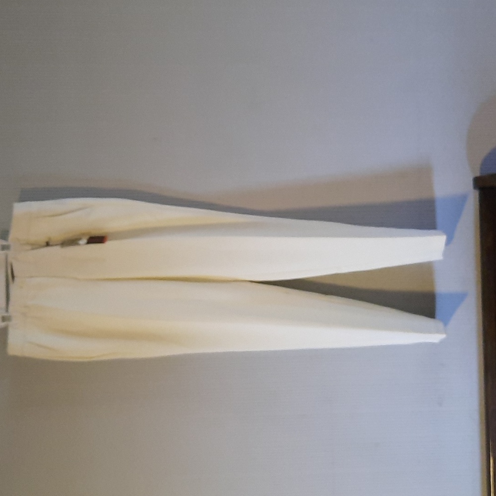 White women's trousers, size 3/4